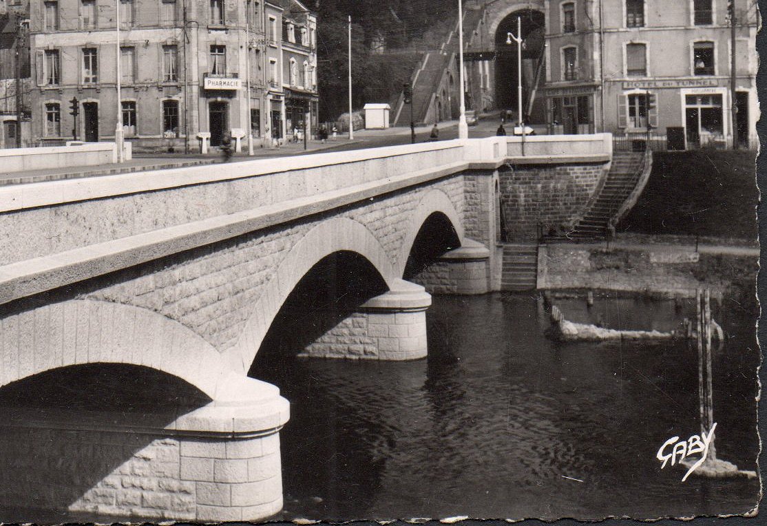 Le Mans : Le Pont-en-X : |Post-war remains of the Pont en X, Le Mans